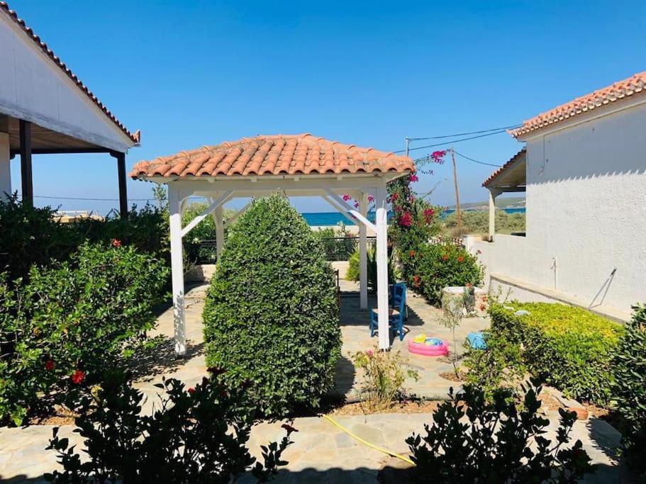 Familienfreundliches Fischerhaus Am Strand بورتو خيلي المظهر الخارجي الصورة